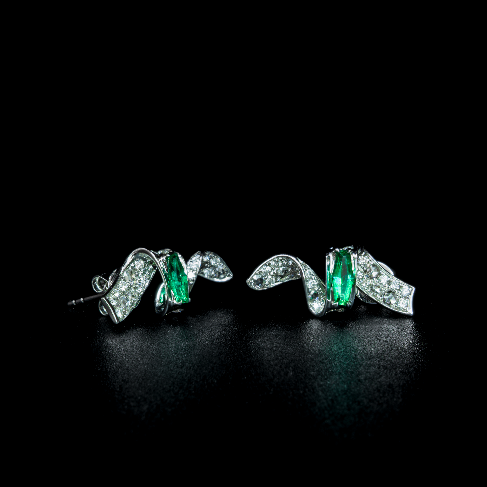 SPIRAL OF LIGHT EMERALD EARRINGS